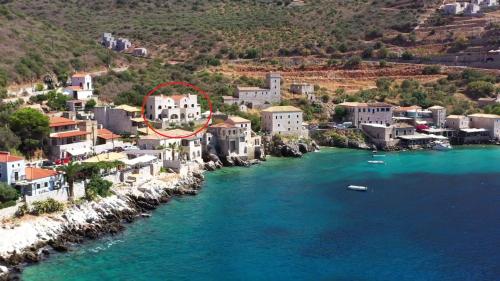 Gallery image of Limeni Inn Boutique Hotel Adults only 12plus in Limeni