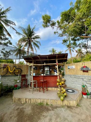 Ubuntu Glamping - Adult Campers Onlyにある庭