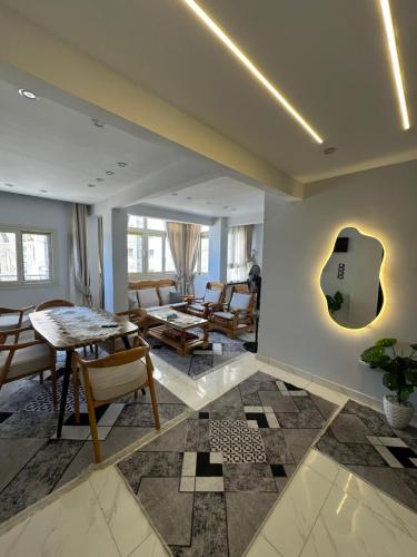 Sea view in front of Hilton 2