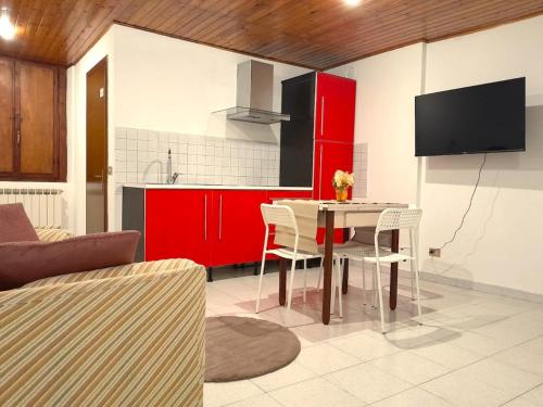 Η κουζίνα ή μικρή κουζίνα στο Varese Centro BnB