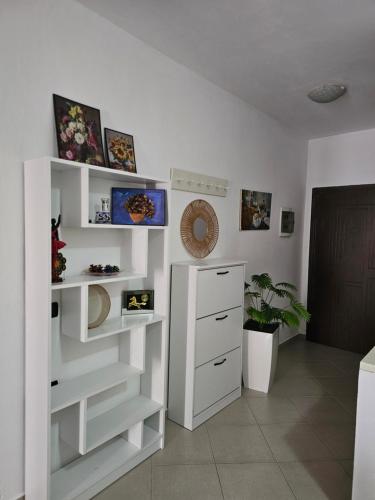 Leka Guest house