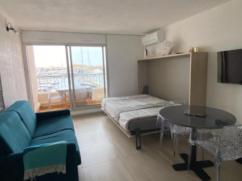 Appartement Le Cap d Agde vue directe sur le port