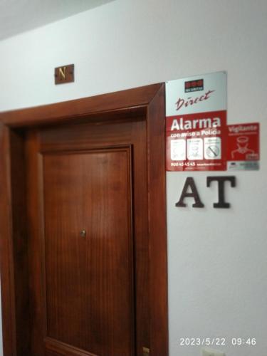 Sijil, anugerah, tanda atau dokumen lain yang dipamerkan di Apartamentos MERIDA LUDICA parking gratis en el centro de la ciudad