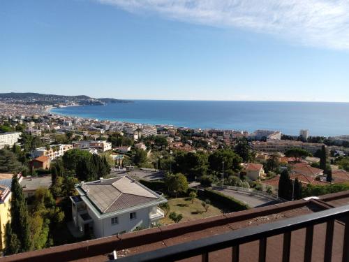 Abbaye de Roseland le Lara chambre double avec roof top vue mer