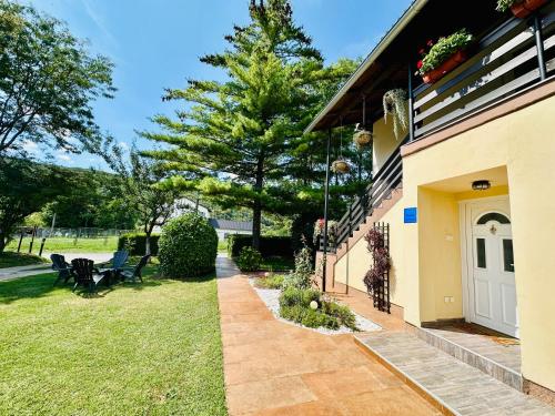 Jardin de l'établissement Apartments Celopek