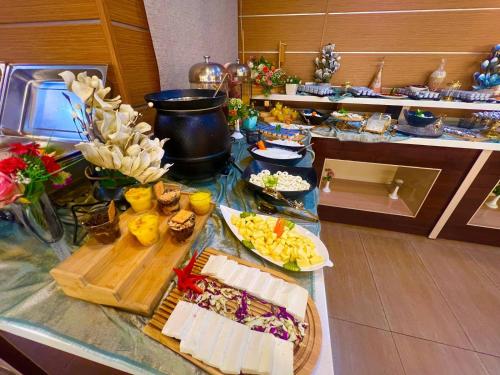 Makanan di atau berdekatan hotel
