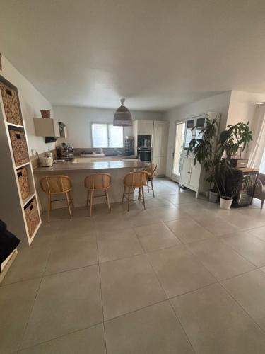 Maison avec piscine proche mer
