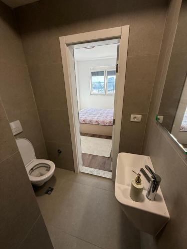 Bilik mandi di Casa D Apartments