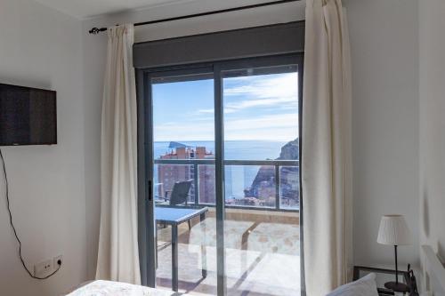 Flat with panoramic views, with garage and pool