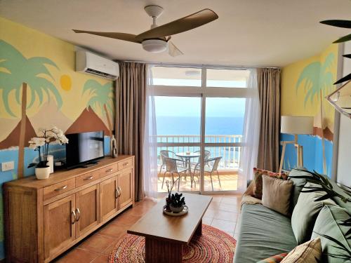 Surf & Sky - Las Americas