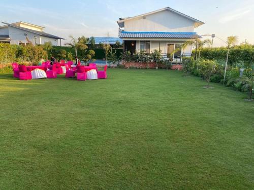 Κήπος έξω από το Vibe In Villa 3BHK
