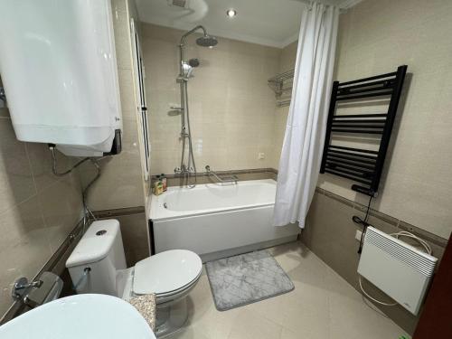 Koupelna v ubytování Downtown Bansko Resort