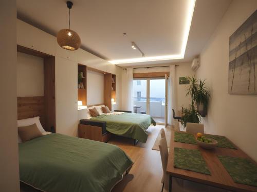 Lina Modern Studio Minutes from the Sea