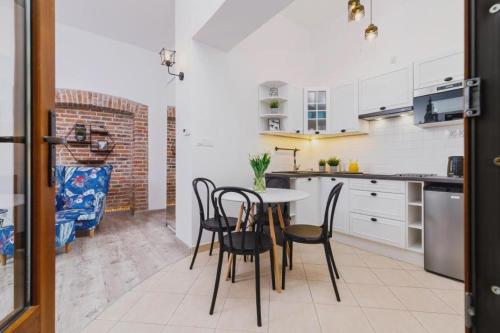 Una cocina o cocineta en ZamStudio Kraków Zamenhofa 4