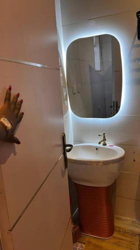 Ένα μπάνιο στο Alakim Residence and Suites