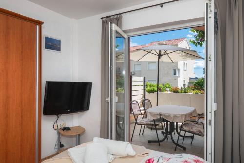 Apartments Jak