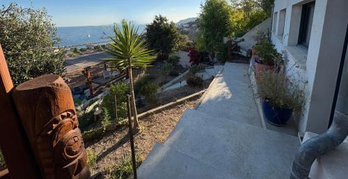 Magnifique vue sur la mer ... photo 11