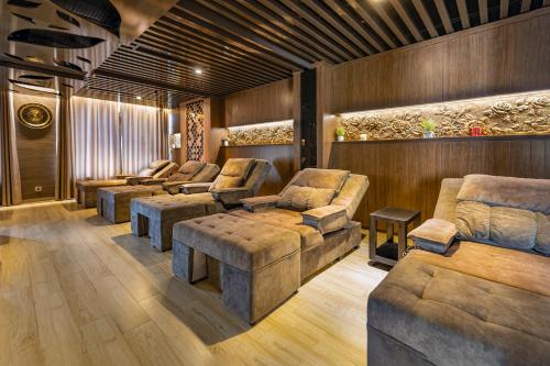 Paradise Hotel - Pool , Sky Lounge , Gym - Massage & Wellnessにあるシーティングエリア