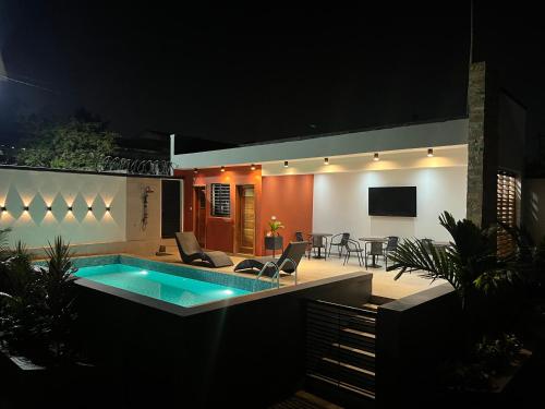 Kolam renang di atau dekat dengan F-Square Apartments