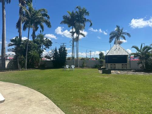 Сад в Townsville City Motel