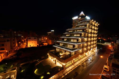 El edificio en el que está el hotel