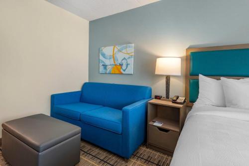 MainStay Suites Horsham - Philadelphiaにあるベッド