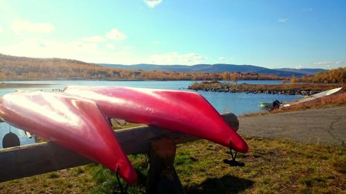 a close up of the wing of a plane at Tundrea Holiday Resort in Kilpisjärvi