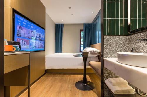 Bilik mandi di JinglaiHotel Bushe Shanghai Bund Branch