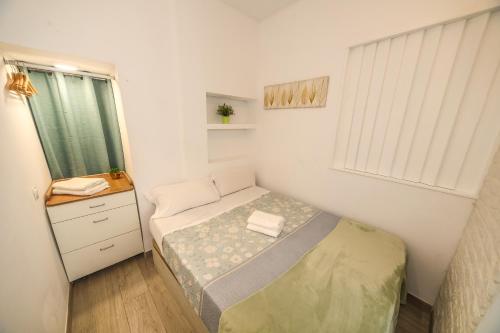 iYOURBASICS Lovely Studio Hinestrosa 23 FREE WIFI&AC