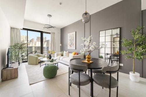 Silkhaus Vacation Homes Modern 2BDR Stay in Al Reem Island