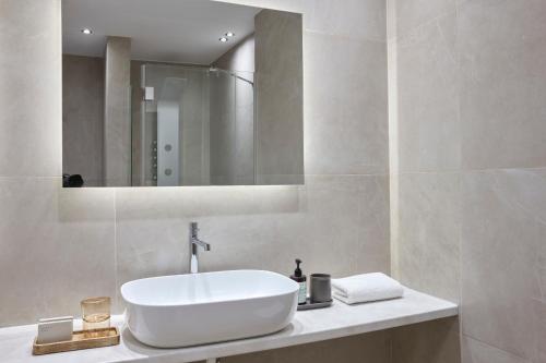 Serene - Athens Apartment