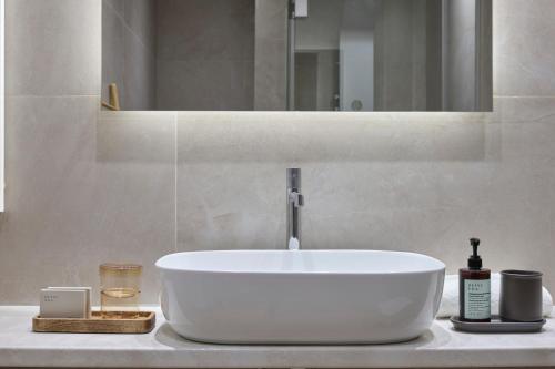 Serene - Athens Apartment
