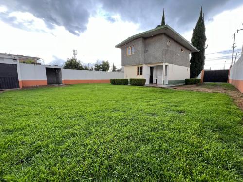 Taman di luar Casa Acolman Caballos
