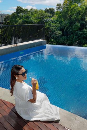 Πισίνα στο ή κοντά στο The Sterling Villas
