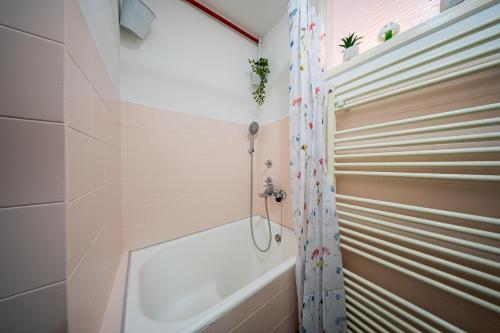 Flex SelfCheckIns 178 - Zagreb - Studio Apartment - Loggia