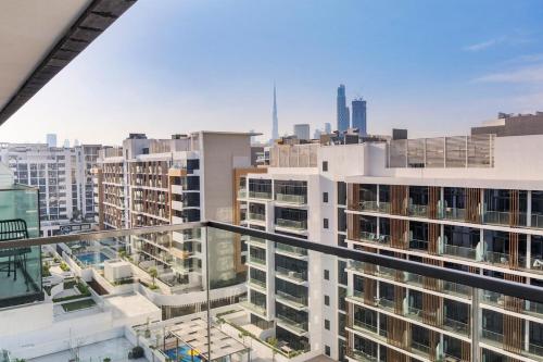Stylish City Studio with Burj Khalifa View