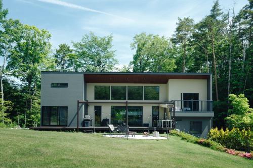 ASH Villa Fujikawaguchikoにある庭