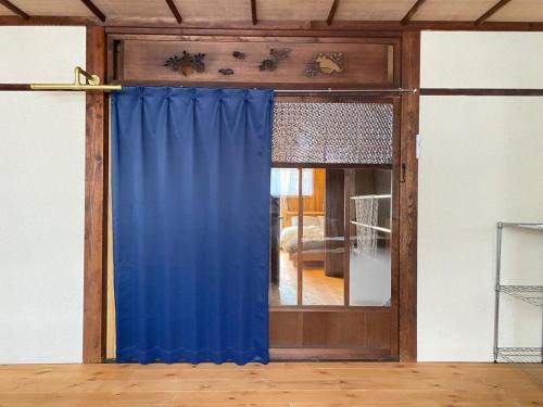 Fukuoka Meinohama Designer Holiday Home, Entire Rental up to 18 Guests