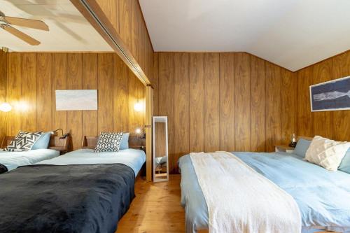 Fukuoka Meinohama Designer Holiday Home, Entire Rental up to 18 Guests