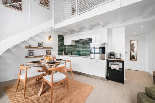 Villa Carla, Charming duplex in the heart of the city center, AC