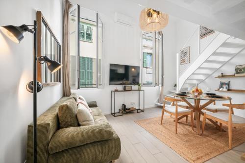 Villa Carla, Charming duplex in the heart of the city center, AC