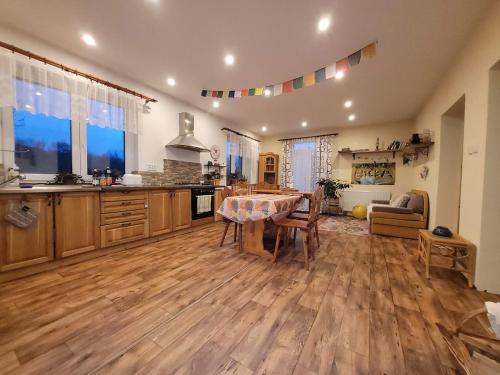 Dapur atau dapur kecil di Apartment in Markoušovice