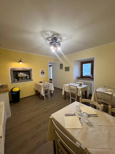 Restaurace v ubytování Agriturismo Podere Paradiso