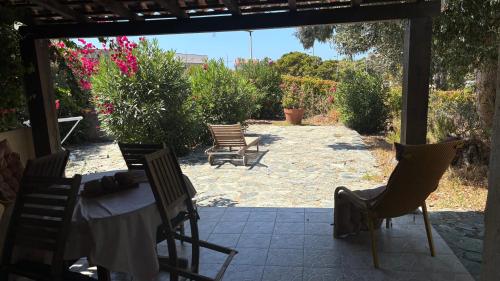 Κήπος έξω από το A Pineta