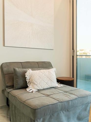 Luxury Modern Apartment with Stunning Glyfada View