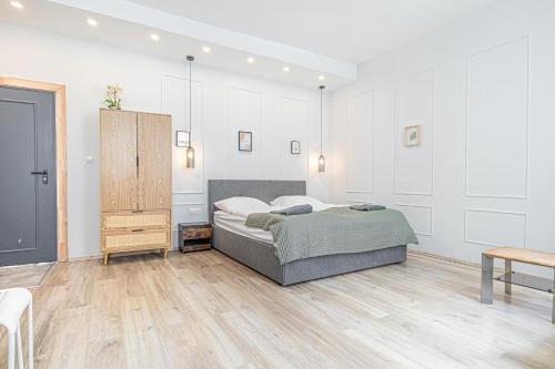 Private and Elegant Studio in Residential Vienna