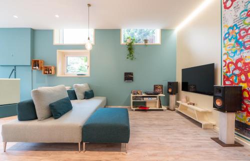 Televisyen dan/atau pusat hiburan di Magazzini Sasso Guest House