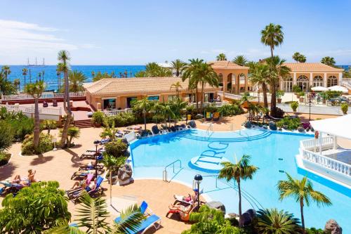 Home2Book Modern Seaview Apt & Pool, Las Américas