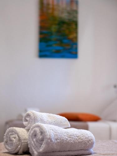 Katil atau katil-katil dalam bilik di Atalanti Seaside Junior Suites, Beachfront