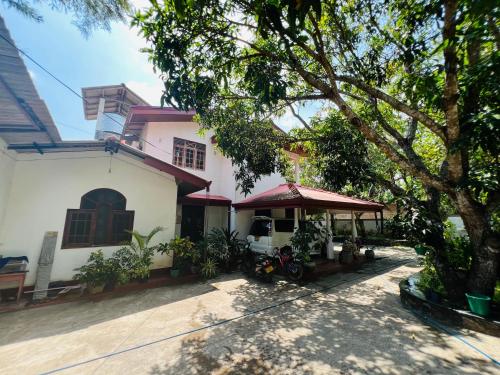 Bangunan di mana terletaknya homestay
